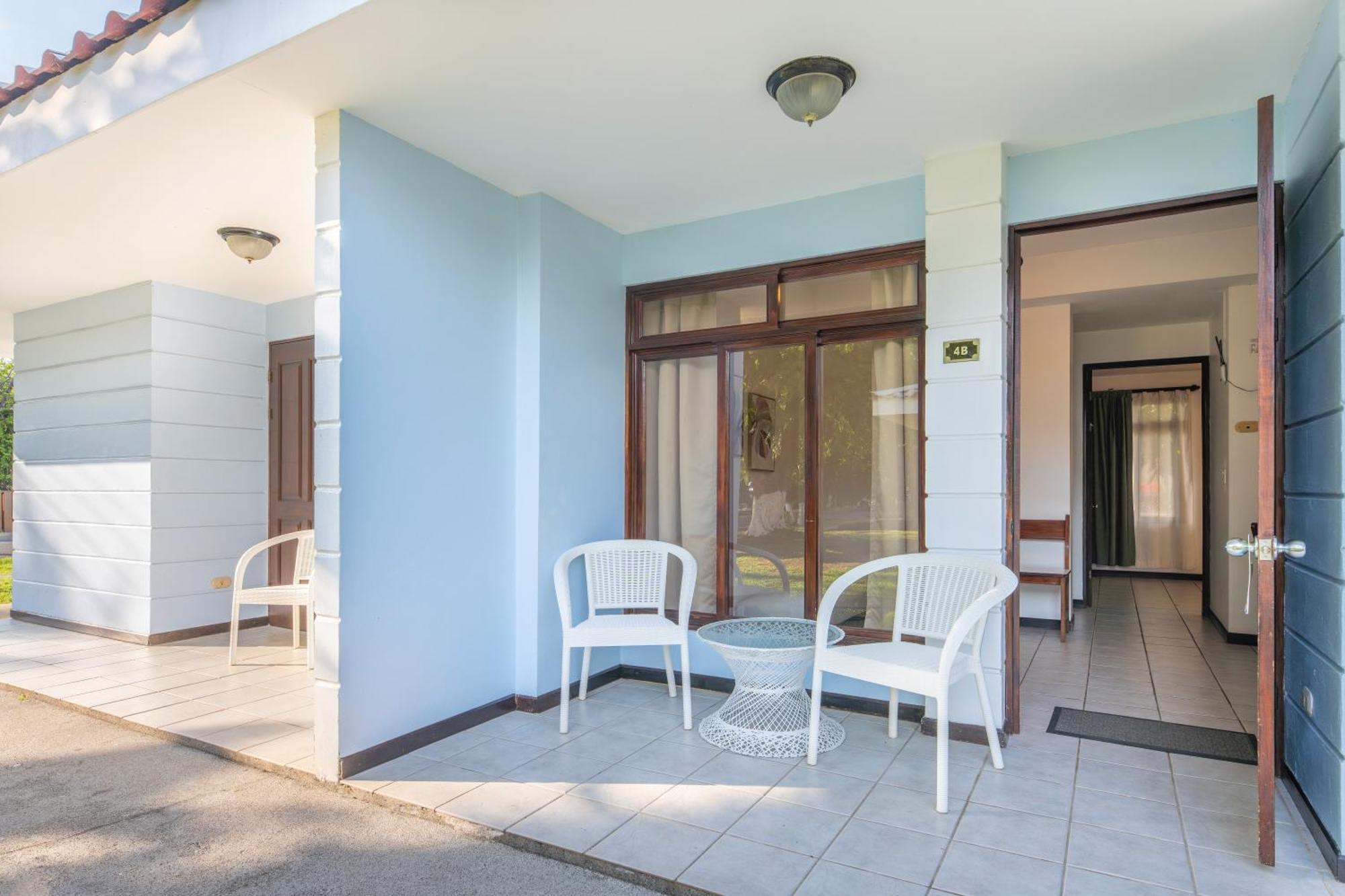 Hotel & Villas Tangeri Jacó Екстериор снимка