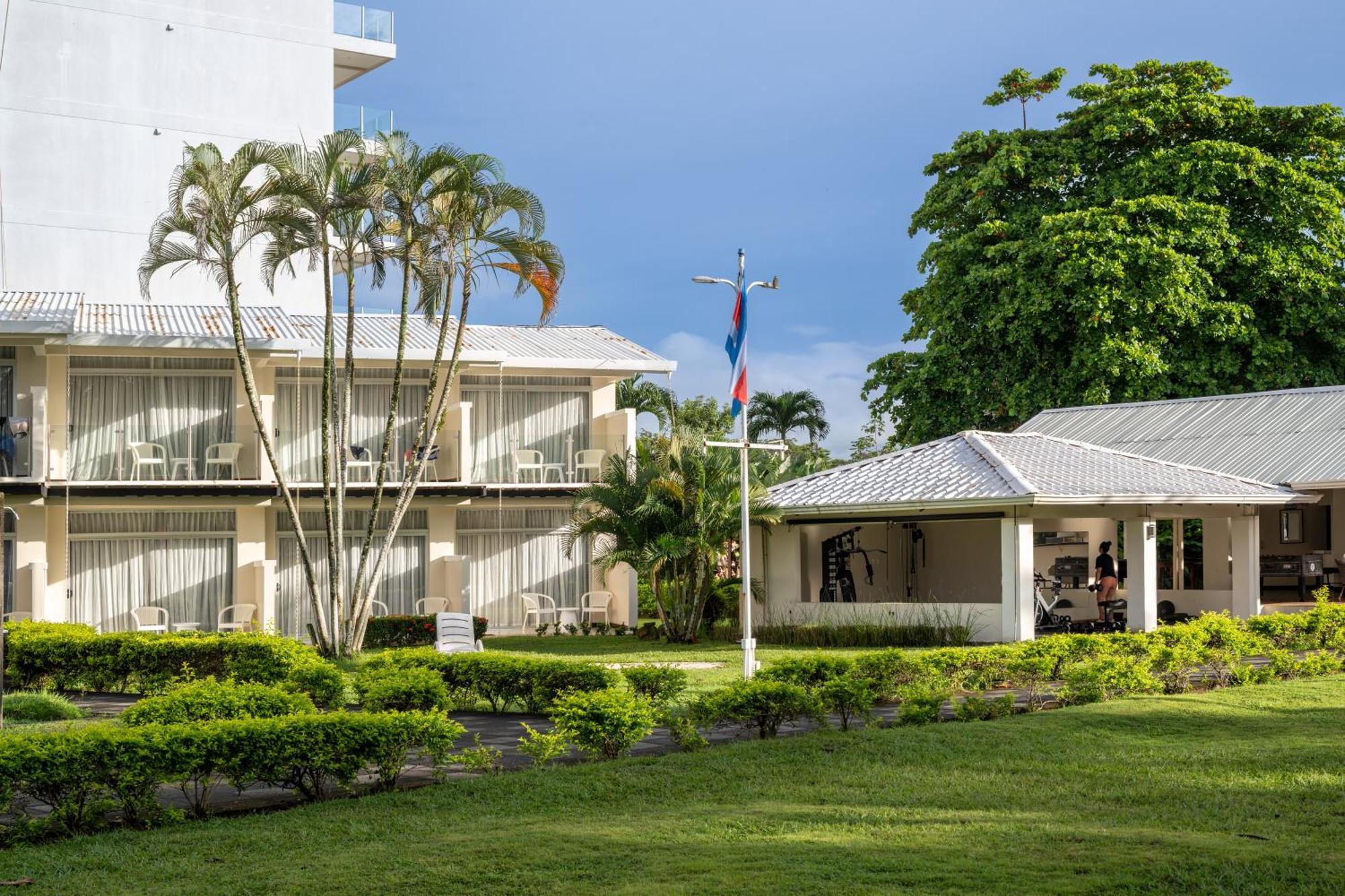 Hotel & Villas Tangeri Jacó Екстериор снимка